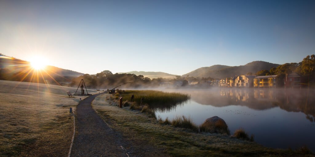 Morning at Lake Crackenback Morning at Lake Crackenback